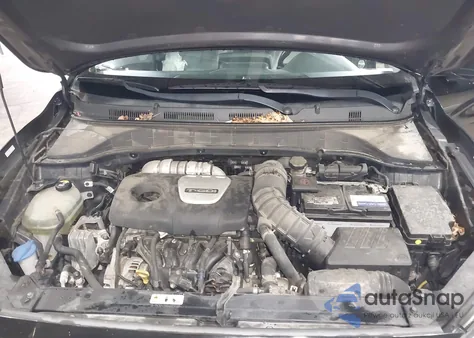 2018 Hyundai Kona Limited z USA, uszkodzony, nr VIN KM8K33A56JU079322